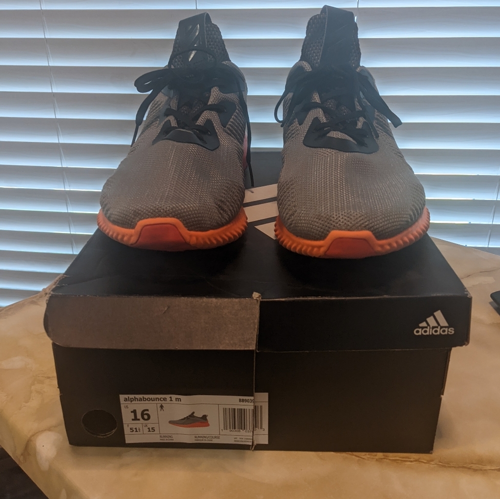 Men's Adidas Alphabounce Running Shoe